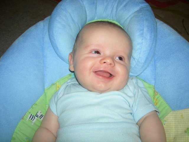 Look at the gums on that kid